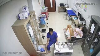 【ハッキングされたカメラ】一般病院の婦人科における妊婦の膣内診【あるウェブサイトからのオリジナル版】 ipcam 3 (10)