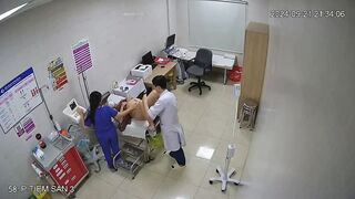 【ハッキングされたカメラ】一般病院の婦人科における妊婦の膣内診【あるウェブサイトからのオリジナル版】 ipcam 3 (6)