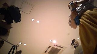 サテン生地のブルー生パンティ-愛想も抜群に良いお姉さんはスカート姿の可愛いショップ店員さん voyeur jp 01-210526