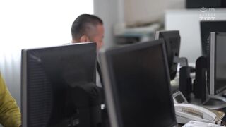 IPZZ-535 A big-breasted, plain-looking office lady with glasses is... Reducing Mosaic JAV
