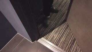 배달기사한테 가슴만져달라하기